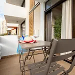 Lägenhet Piteras 110 *